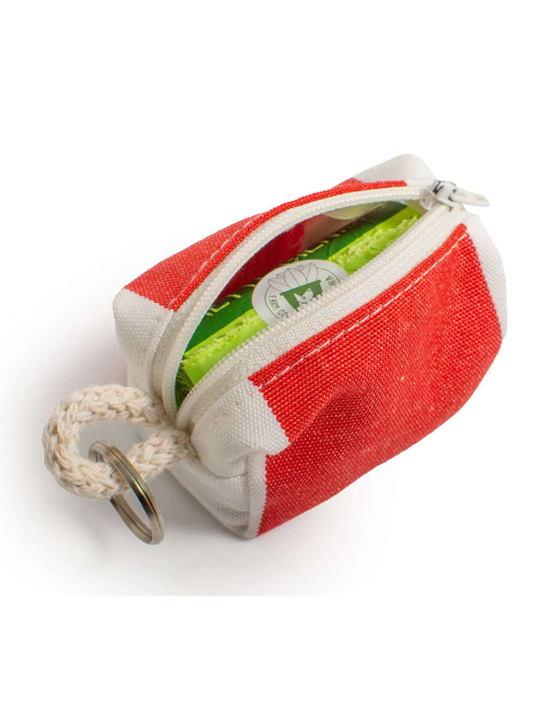 Farm Company Sailing Pets collection bag dispensers (asstd. colors) per pc. - اكسسوارات الكلاب - Zue For Pet Supplies Co.