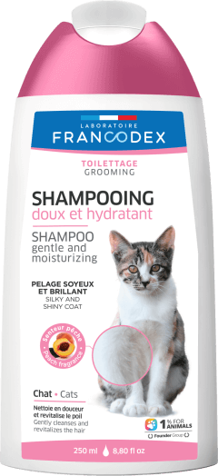 Francodex Moisturizing Shampoo Cat 250ml - مستلزمات النظافة والعناية والرعاية - Zue For Pet Supplies Co.